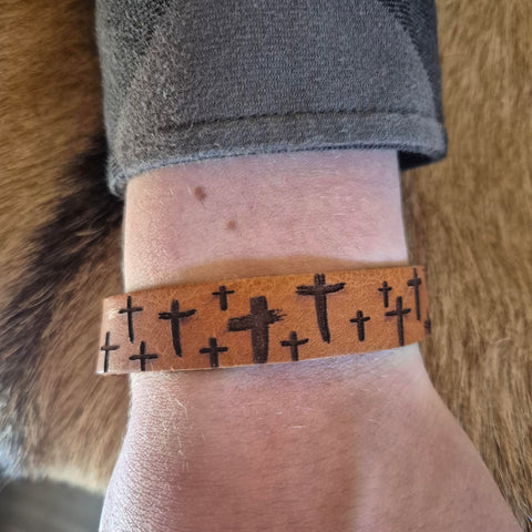 Leren armband - kruis
