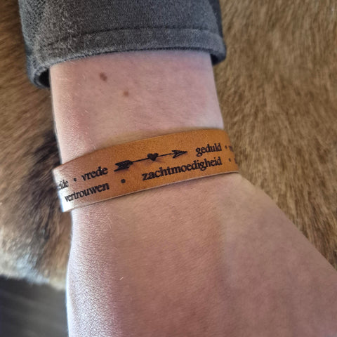 Leren armband - Vrucht van de Geest