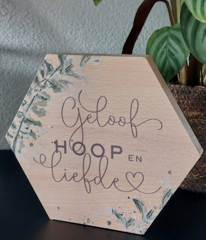 Honingraat bord 'Geloof, hoop en liefde'